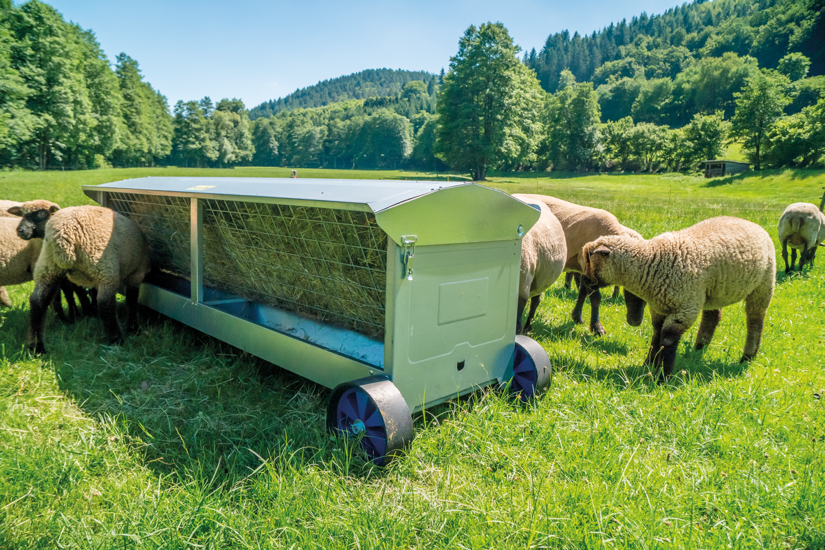 Ratelier mobile à roues, L=1,25 m avec toit, pour agneaux et moutons