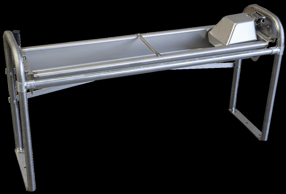 Flat Tip-Over Trough 3.0 m, 105 l, ground mounting, trough and consoles made of stainless steel