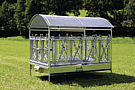 Big Bale Feeder with Safety Self-Locking 
Feed Front